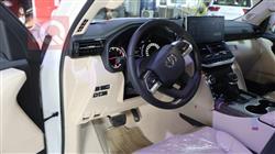 تۆیۆتا لاند کروزەر